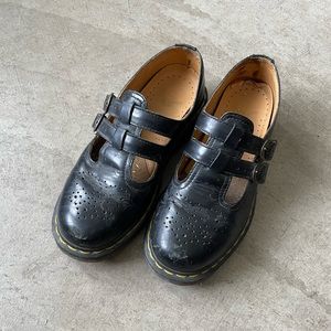 DR MARTENS Mary Janes Airwair